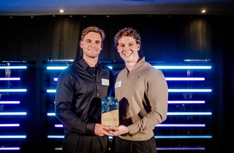 Koen en Jordy van Snack Rebels met de Brilliant Business Award